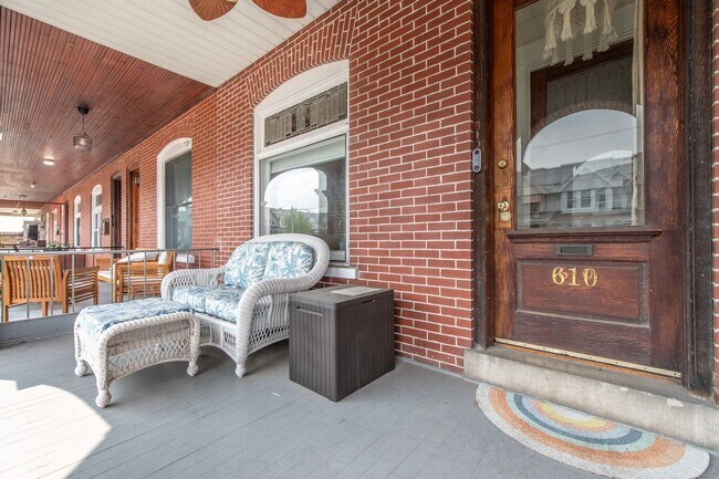 Foto del edificio - Spacious 3BR Allentown Gem – Comfort & Con...