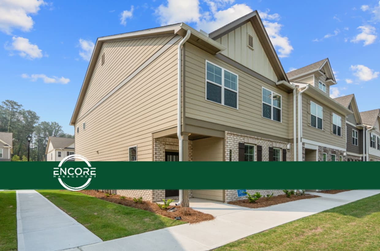 Primary Photo - Fabulous 3 Bedroom Townhomes in Peachtree ...