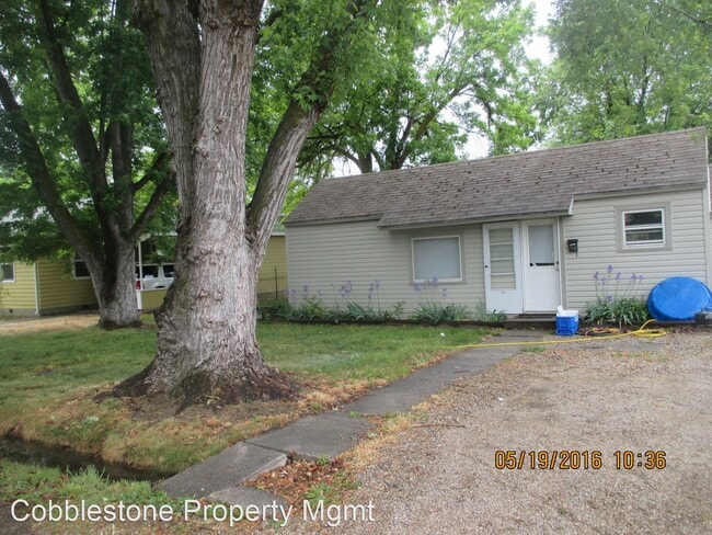Building Photo - 2 br, 1 bath House - 2211 Dorian