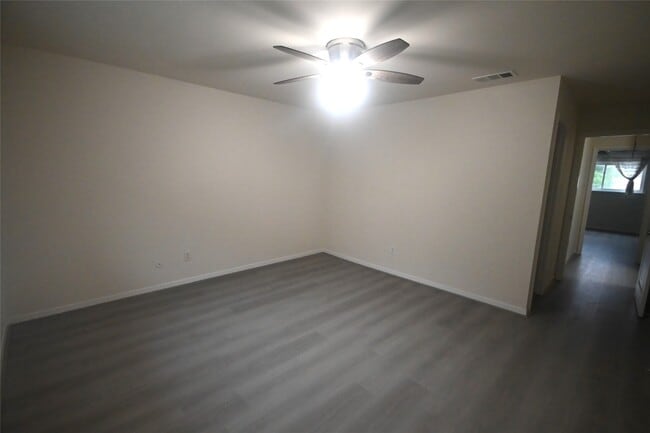 Building Photo - 9419 Fondren Rd