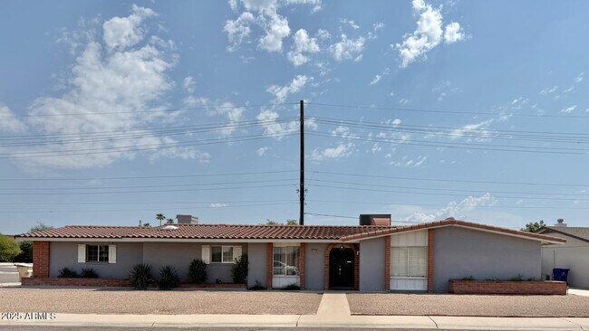Foto del edificio - 4503 W Loma Ln