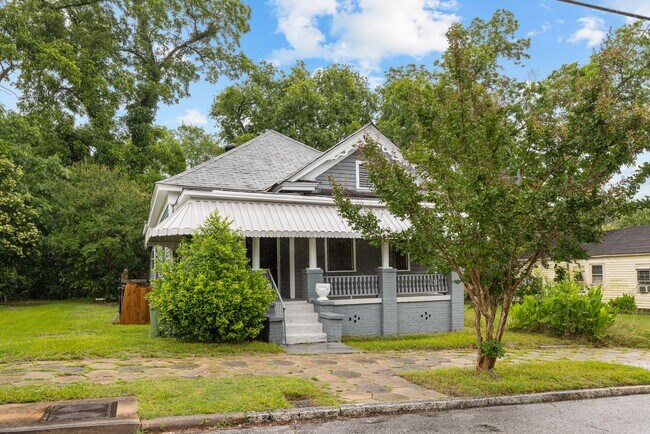 Foto del edificio - Charming 3 Bedroom, 2 Bathroom house