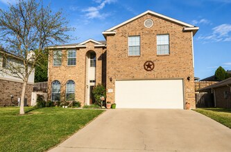 Building Photo - 217 Tepee Dr