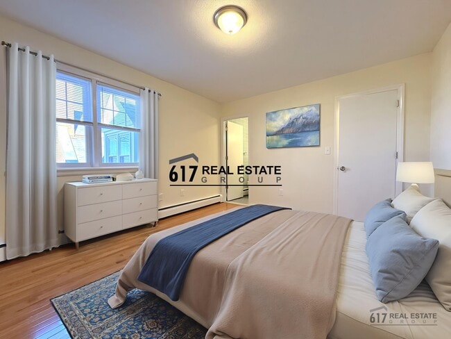 Building Photo - 2018 Commonwealth Ave