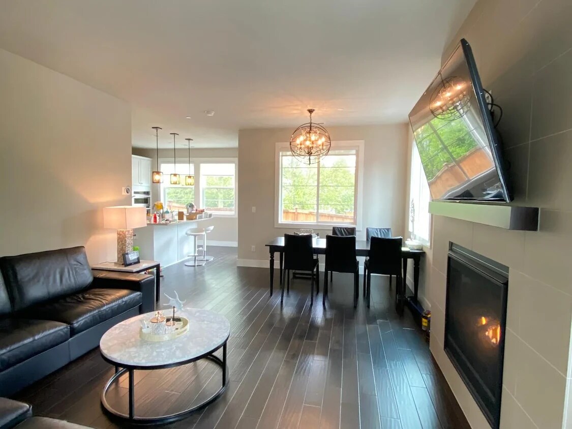Foto principal - 13405 NE 102nd St