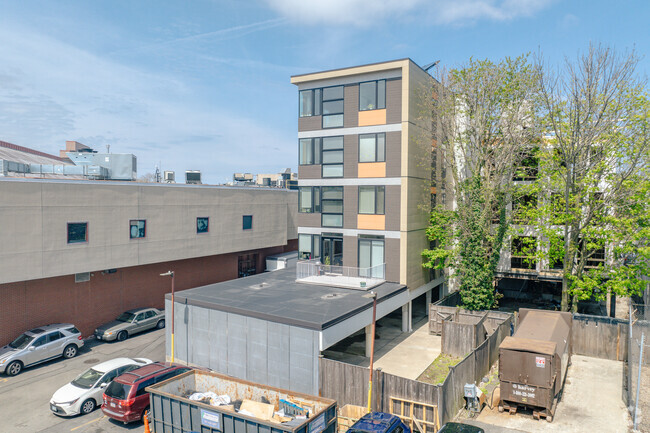 Foto del edificio - Porter Square Lofts