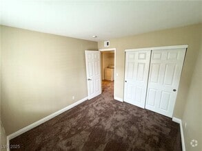 Building Photo - 2801 N Rainbow Blvd