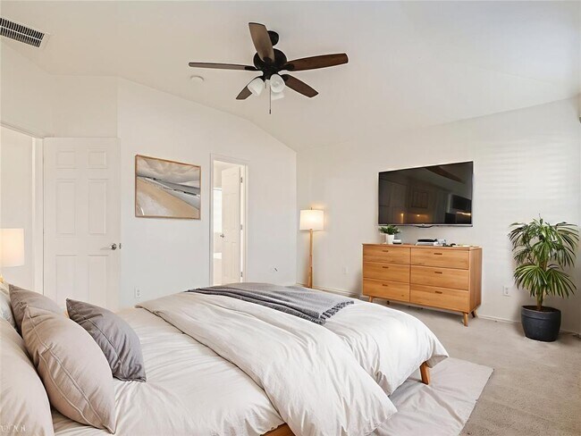 Foto del edificio - 13313 John Tyler St