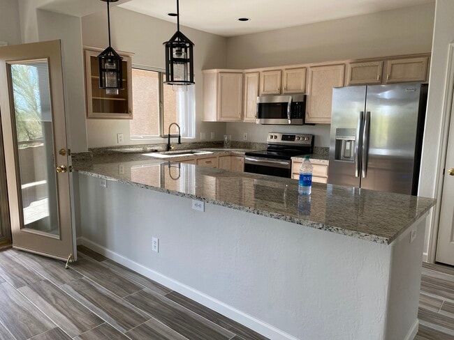 Building Photo - 8880 E Paraiso Dr