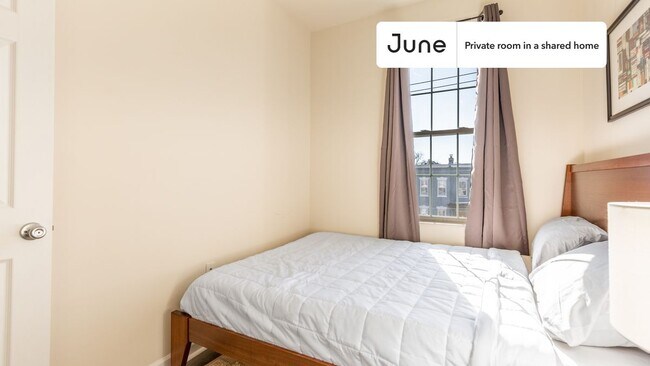 Foto del edificio - Room in Shared 4 bed/3.5 bath home