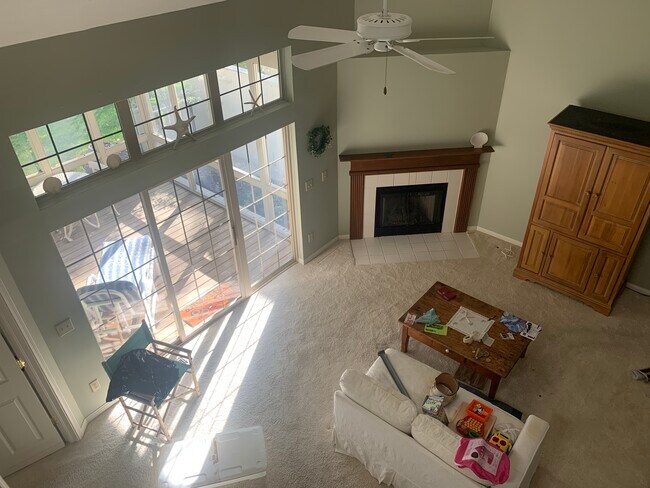 Building Photo - 5827 Dunglady Ct