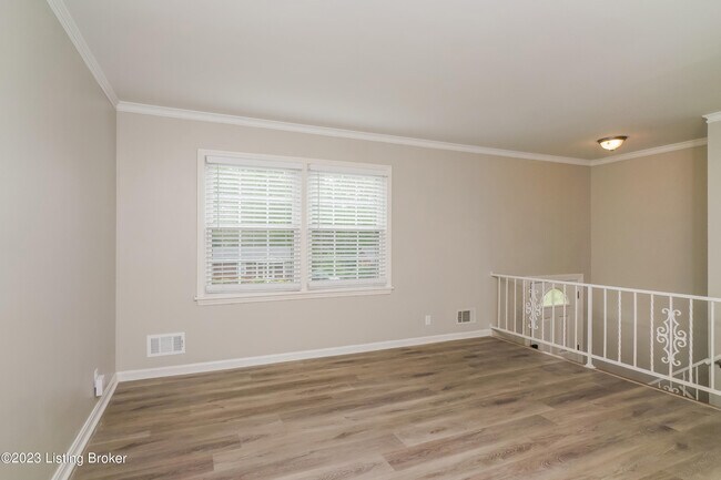 Building Photo - 3208 Cabinwood Dr