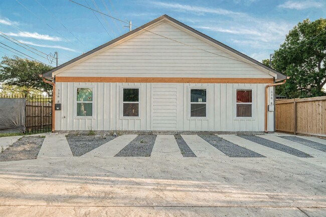 Building Photo - 336 De Haven St