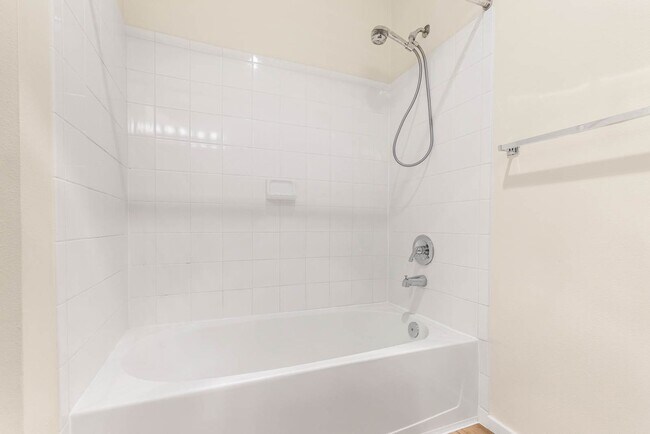 Building Photo - 8750 Greenwood Ave N