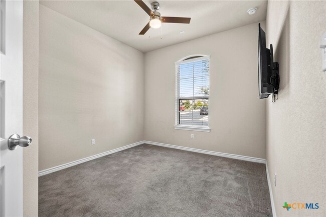 Building Photo - 133 Spanish Foal Trail