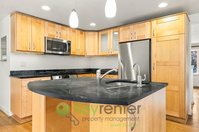 Building Photo - 4011 48th Ave SW