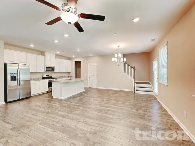Foto del edificio - 207 Chapelcrest Ln