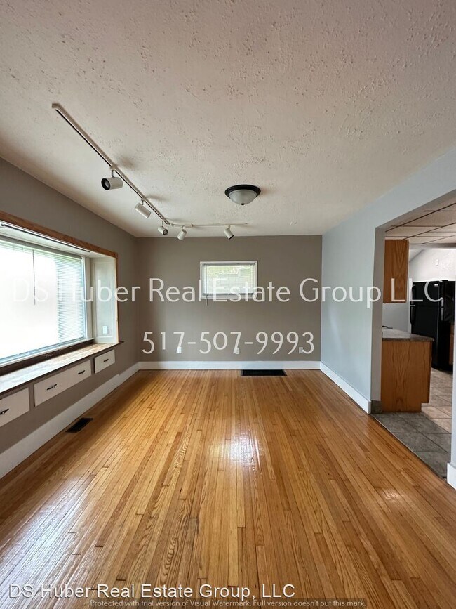 Building Photo - 3 br, 2 bath House - 1228 N Walnut