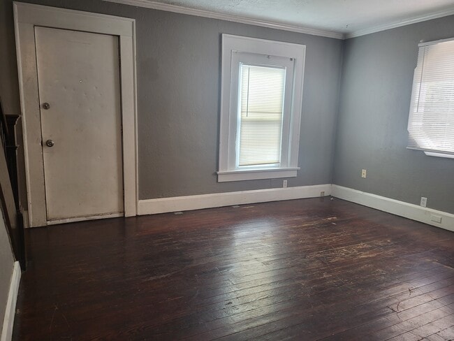 Building Photo - 241 Irisdale Pl