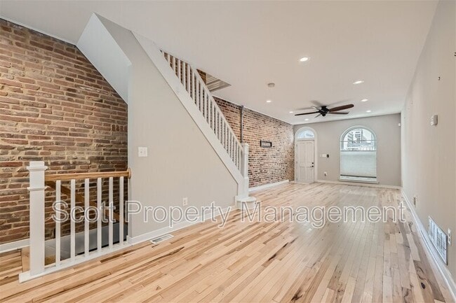Building Photo - 805 N Chester St