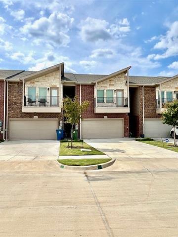 Foto principal - 5653 Woodlands Dr