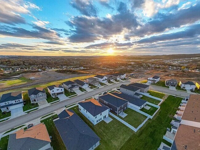 Foto del edificio - 4718 Oak Point Dr