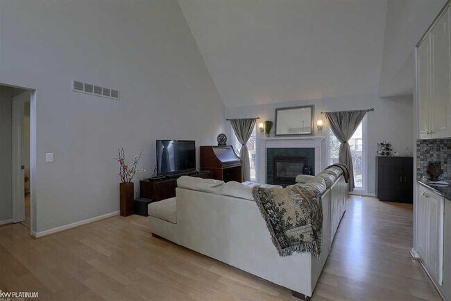 Foto del edificio - 53099 Pimpernil Ln