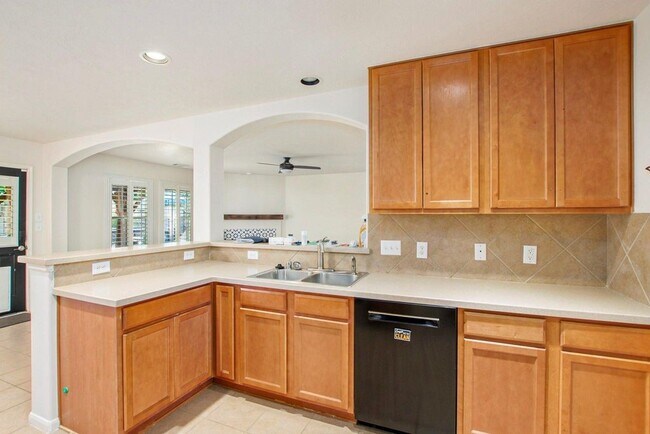 Foto del edificio - 22110 Field Green Dr