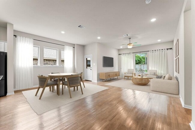 Building Photo - 128 Winged Elm Ct
