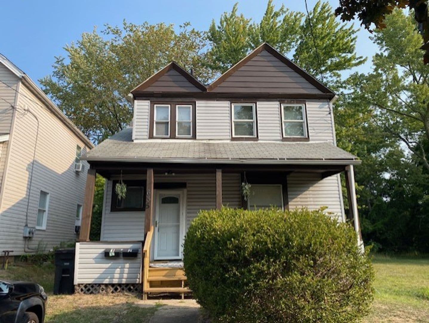 635 Hazel St Akron, OH 44305 – photo 1