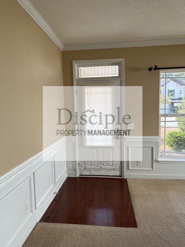 Foto del edificio - 136 Magnolia Dr