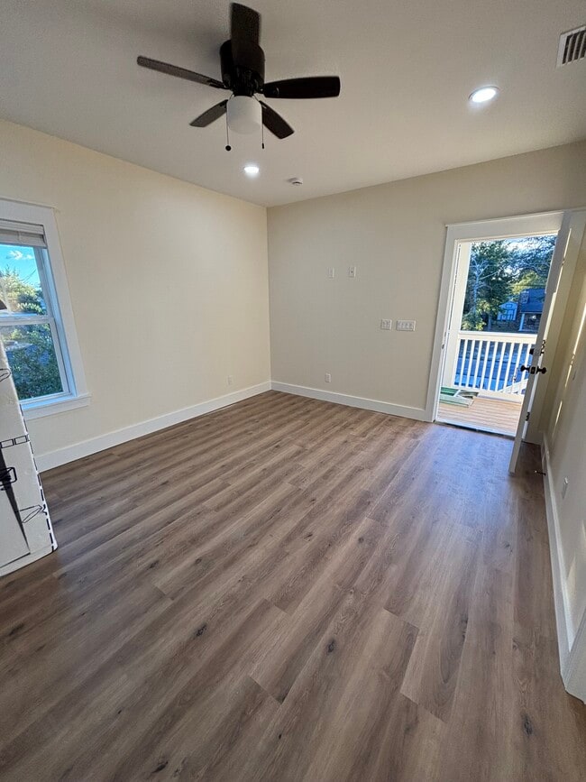 Building Photo - 1322 Fairland Ave