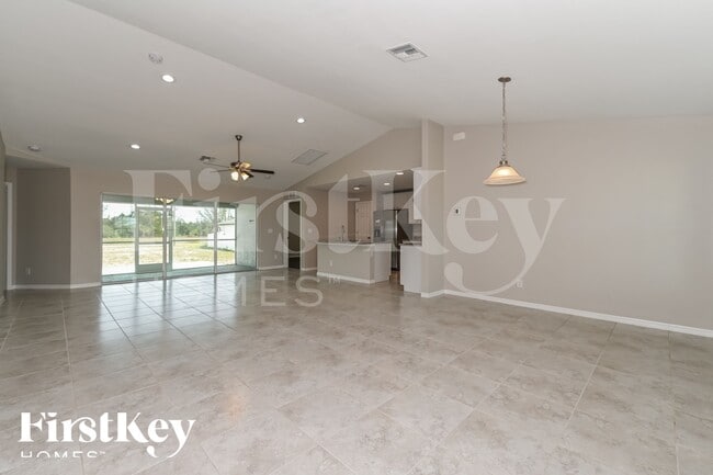 Foto del edificio - 3237 NW 41st Pl