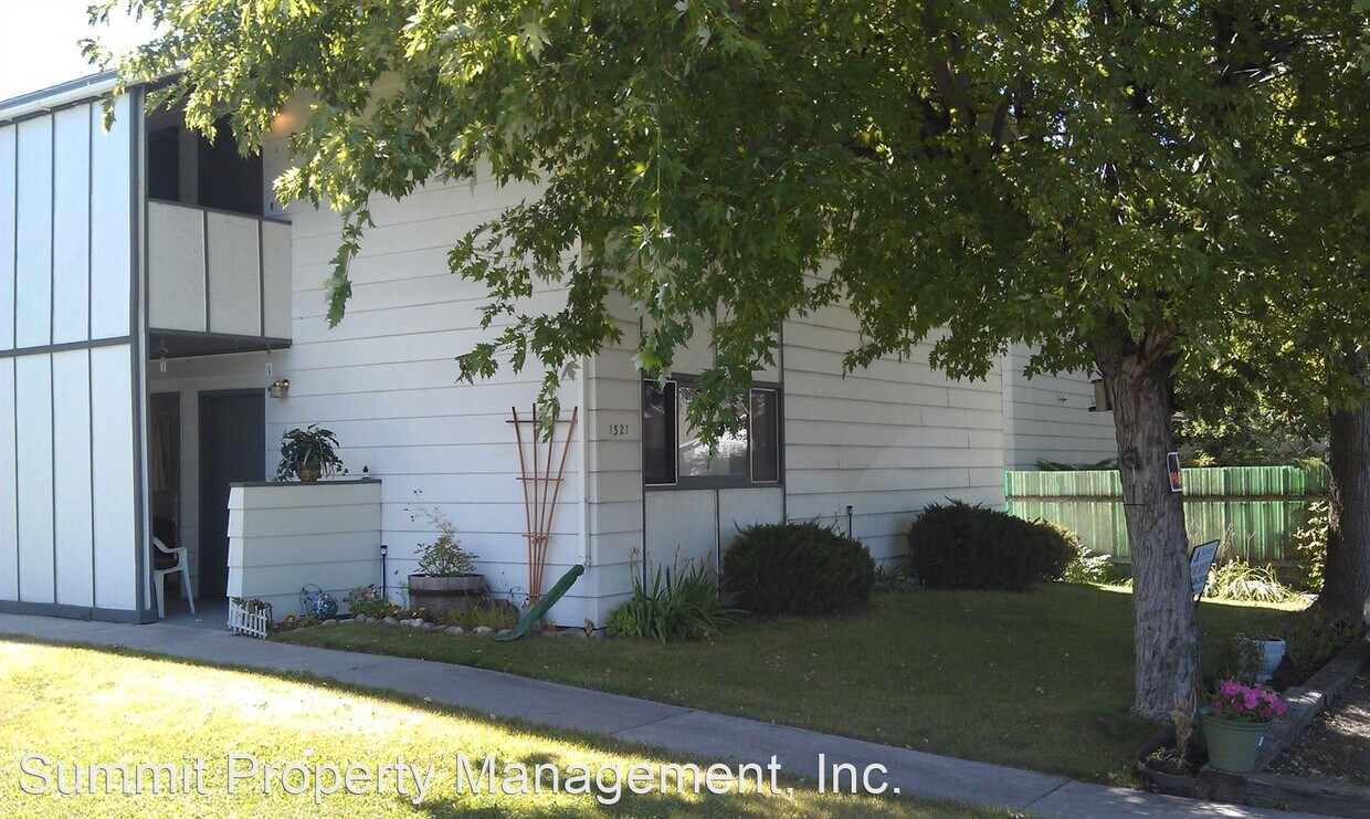 Primary Photo - 1321 S 2nd St W