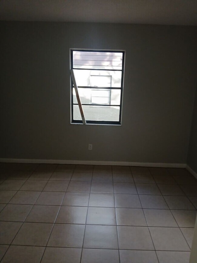 Building Photo - 38311 A Ave