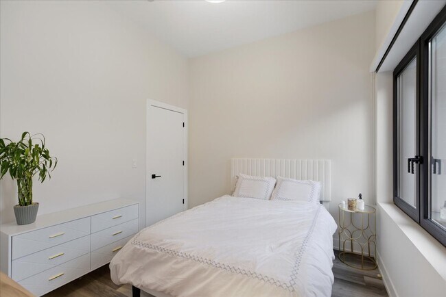Foto del edificio - 2317 N Clark St