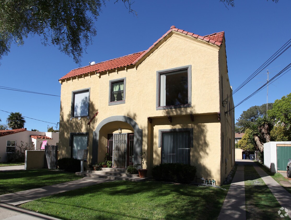 Building Photo - 329 G St