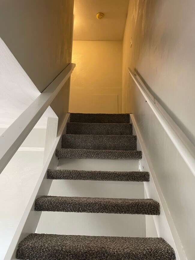 Foto del edificio - 101 Locust Hill Rd