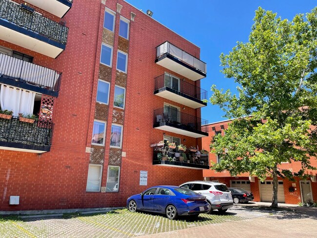 Foto del edificio - 1041 Susan Collins Ln