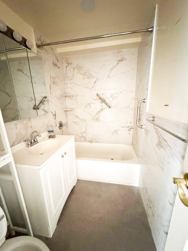 Foto del edificio - 77 S Park Ave