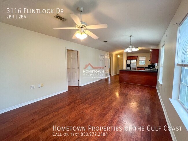 Foto del edificio - Charming 2-Bedroom Retreat with 2 Full Bat...