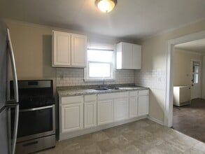 Building Photo - 14 108th St
