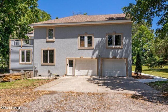 Foto del edificio - 1611 Charleston Dr