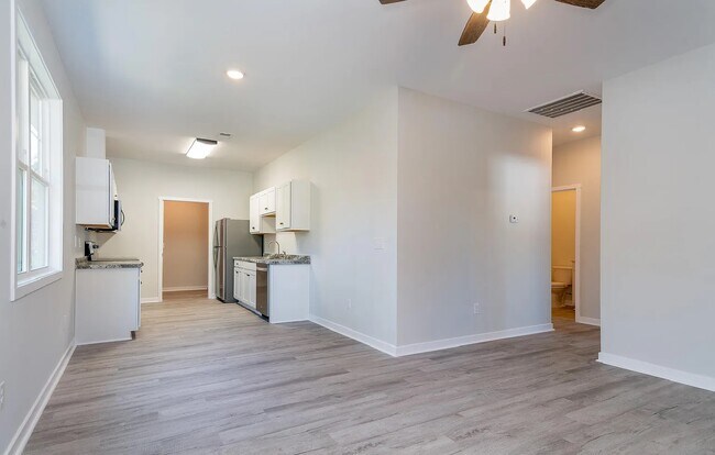 Livingroom - 9105 Beach Dr SW