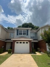 Building Photo - 102 S Spring View Dr