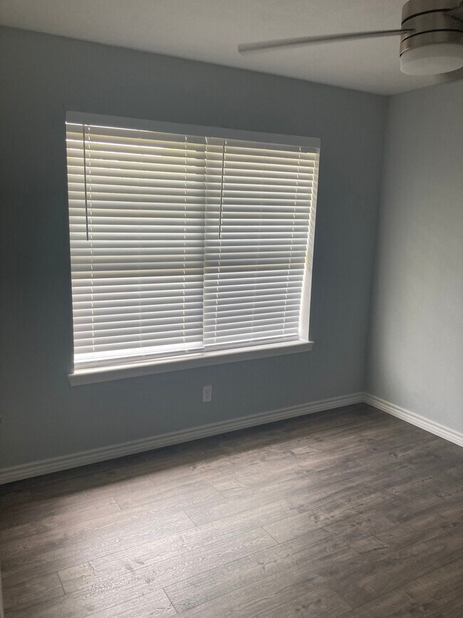 Building Photo - 1805 Norma Ln