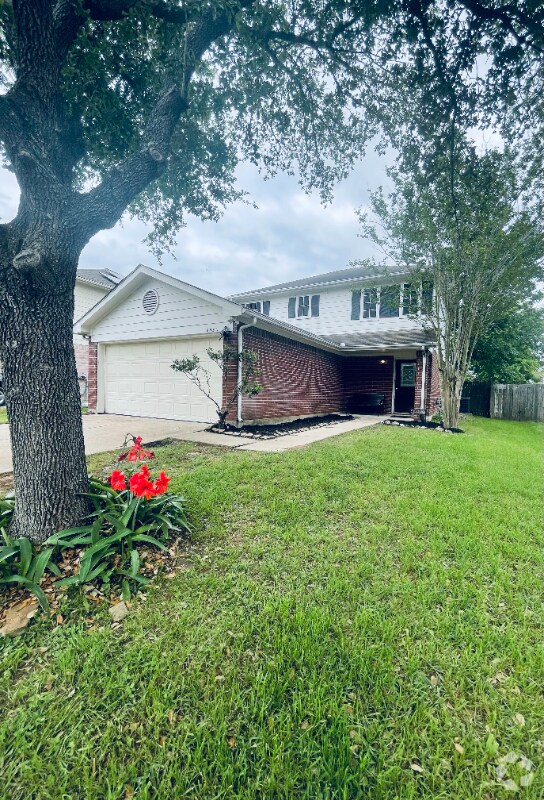 Lakes of Bridgewater Apartments for Rent with a Swimming Pool Katy, TX 19 Rentals