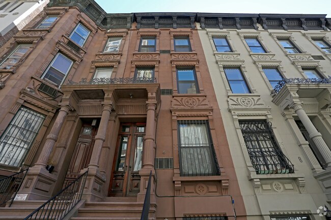 Foto del edificio - 6 W 83rd St