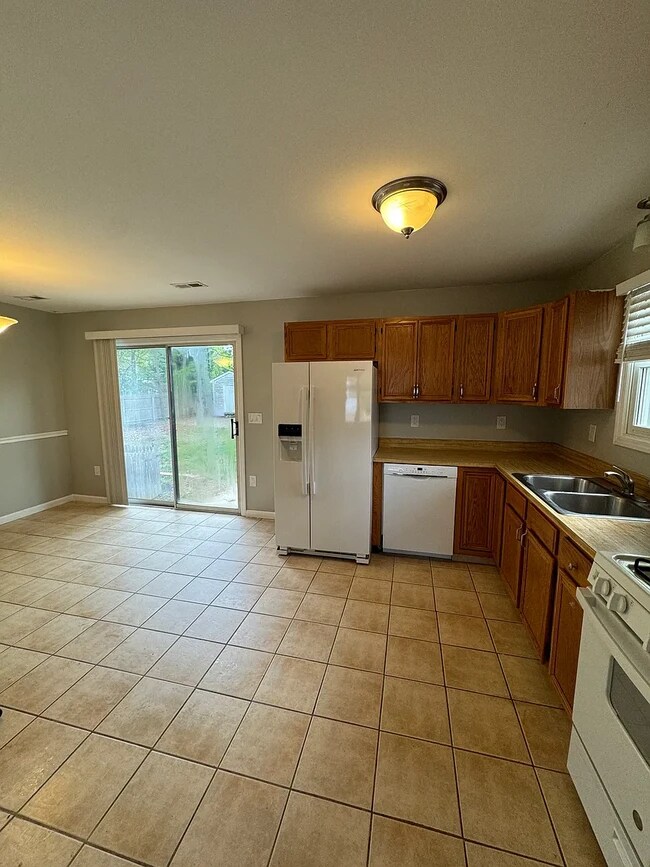 Foto del edificio - 1217 Galley Ave