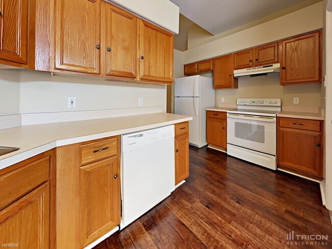 Building Photo - 1807 Erin Brooke Dr